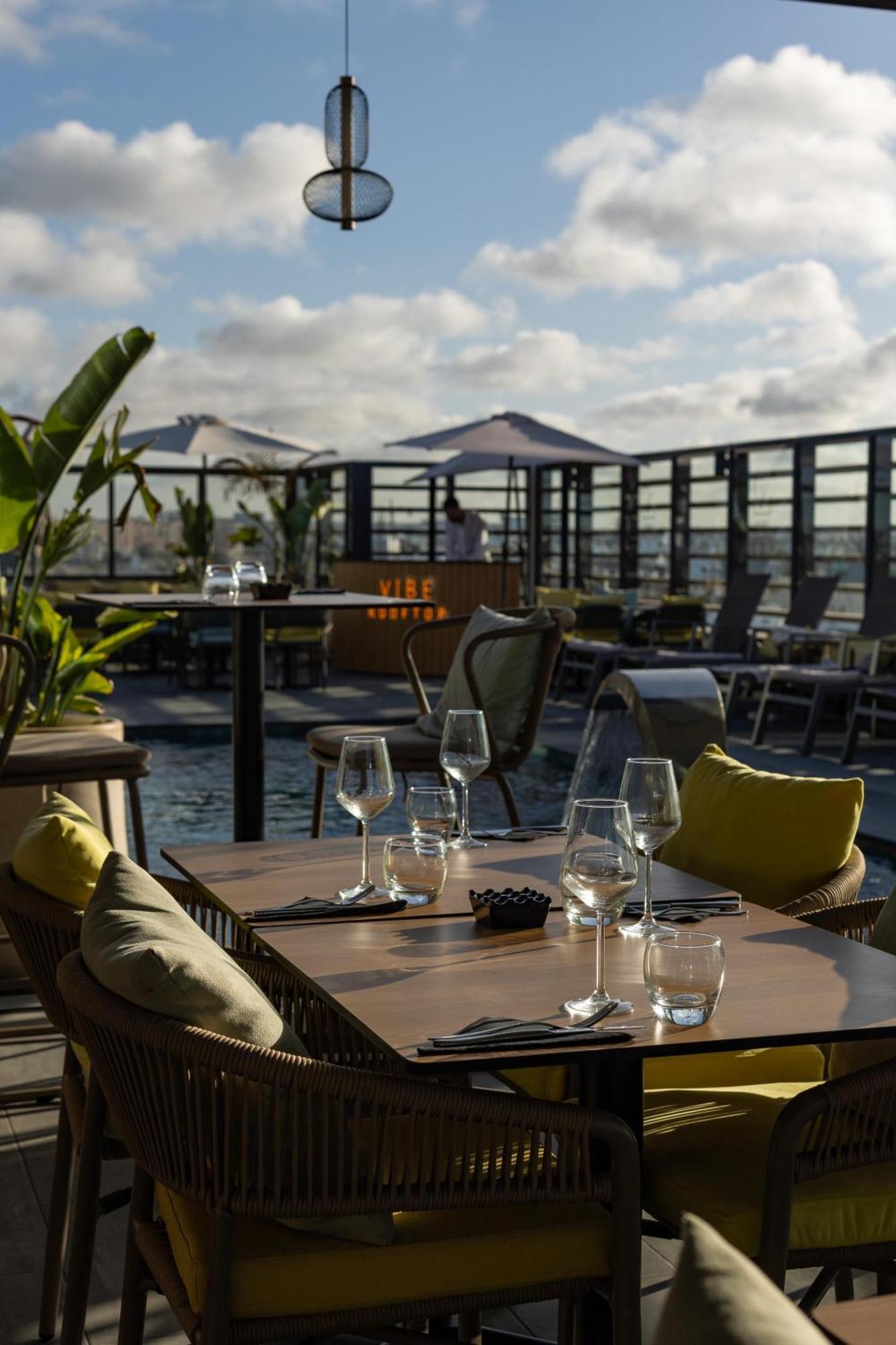 Courtyard By Marriott Casablanca Downtown Hotel Buitenkant foto